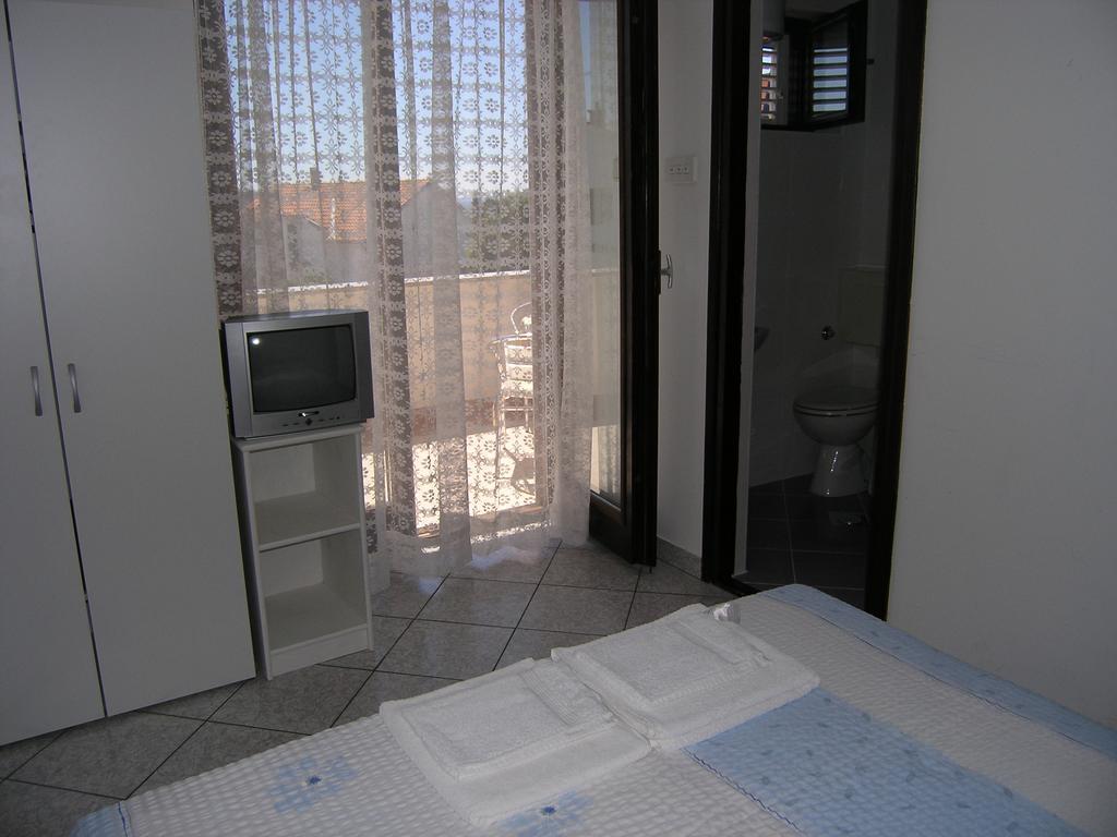 Apartments Murgic Veglia Exterior foto