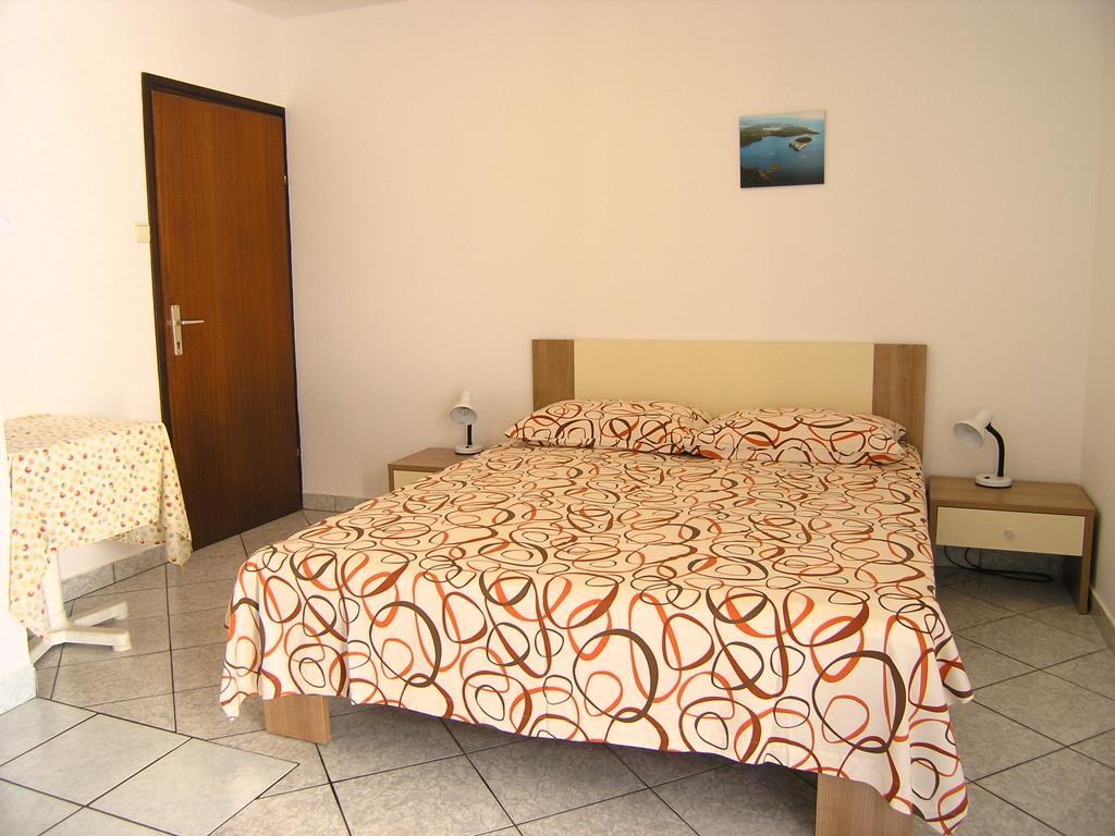 Apartments Murgic Veglia Exterior foto
